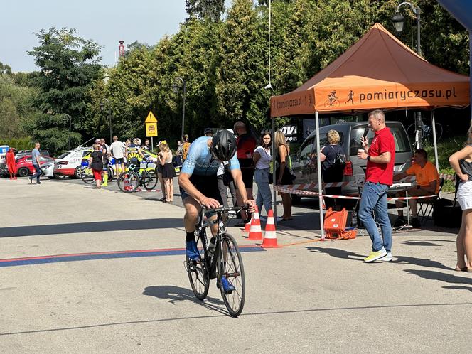 Sportowa rywalizacja i wspólne pomaganie. Za nami 8. edycja Tour de Cracovia Amatorów! 