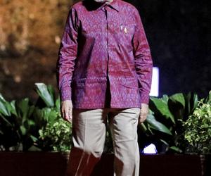  Światowi przywódcy zaszaleli z koszulami! Balijskie kreacje na G20, musisz to zobaczyć