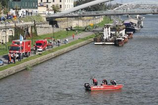Policyjna akcja na Moście Piłsudskiego w Krakowie