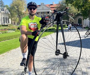 Strażak jedzie bicyklem dookoła Polski. Wszystko dla chorej córeczki