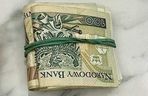 43-latek produkował i sprzedawał duże ilości narkotyków. Przerwali mu rawiccy kryminalni