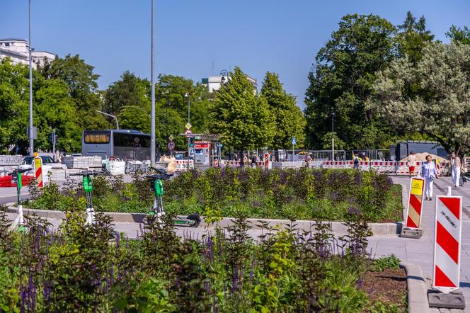 Przebudowa placu Na Rozdrożu w Warszawie