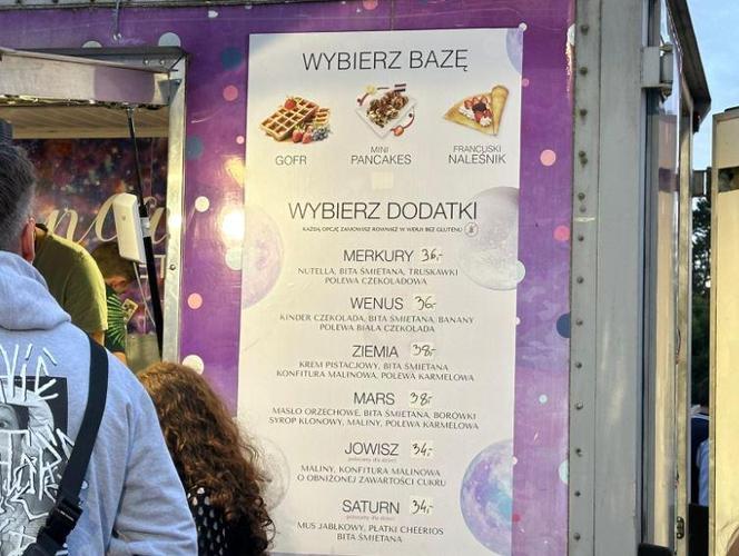 Foodtruckowe miasteczko na Openerze. Za zwykłą zapiekankę zapłacisz majątek 