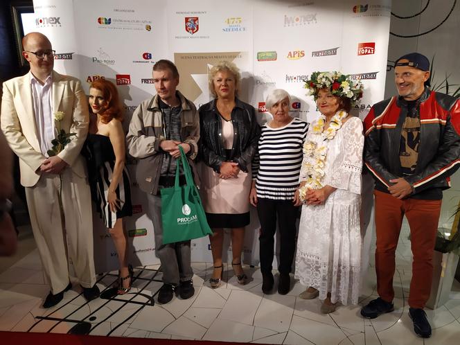 ZOBACZ ZDJĘCIA z inauguracji X Ogólnopolskiego Festiwalu Teatrów "Sztuka plus Komercja" w Siedlcach: