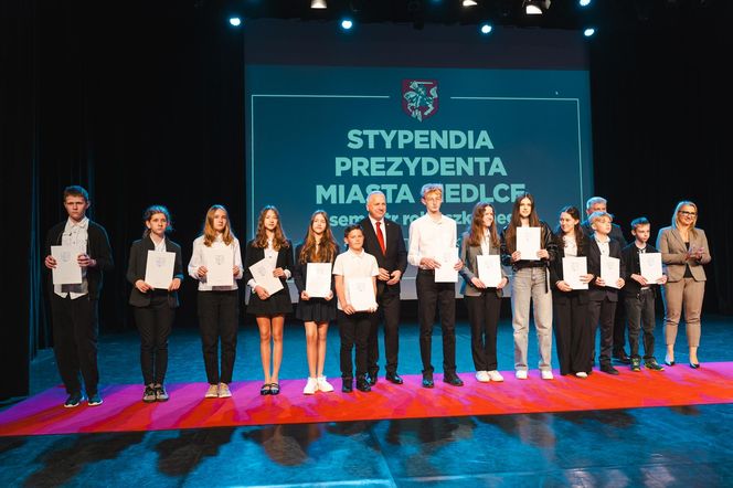 Blisko 700 najzdolniejszych siedleckich uczniów z nagrodami za dokonania w nauce!