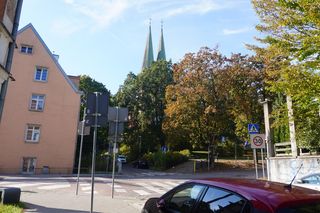 Ta uliczka w Olsztynie zachwyca o każdej porze roku. Zobacz, jak prezentuje się jesienią [ZDJĘCIA]