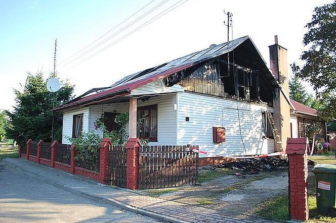 Pożar domu w Sieniawie na Podkarpaciu