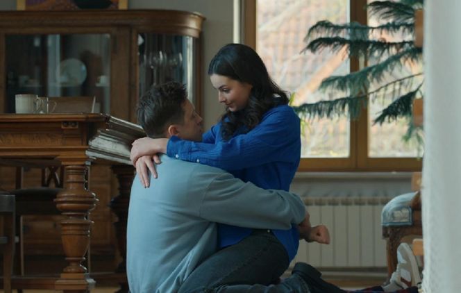 Barwy szczęścia, odcinek 3162. Błażej (Piotr Ligienza), Weronika (Maria Świłpa)