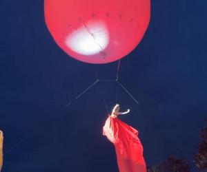 Obłęd w drugi dzień urodzin polskiego miliardera! Woźniak-Starak szaleje w złocie, a Rozenek cała na biało 