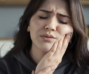 Zęby można wyleczyć całkiem za darmo. Oto sposób na tanią wizytę u dentysty 