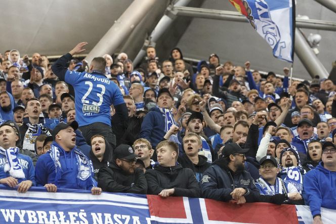 Legia Warszawa - Lech Poznań: Zdjęcia kibiców z klasyku i 13. kolejki PKO BP Ekstraklasy