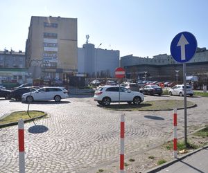 Parking przy ul. Czarnowskiej w Kielcach