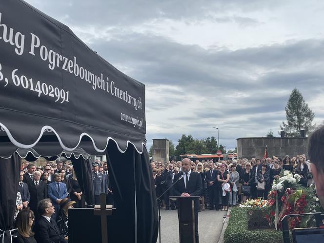 Tłumy żegnały byłego prezydenta Tadeusza Ferenca na cmentarzu Wilkowyja. Zagrano hejnał Rzeszowa 