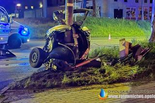 Koszmarny wypadek w Opolu. Słup rozciął auto na dwie części