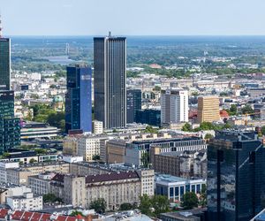 Skyliner. Widok na Warszawę