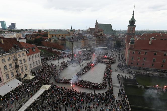 Godzina W w 79. rocznicę powstania warszawskiego. Warszawa pamięta o bohaterach