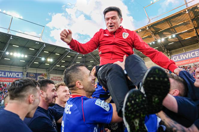 Waldemar Fornalik jakiego nie znacie. Meloman nauczył Piasta grać