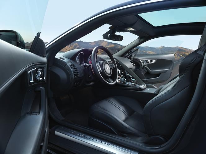 Jaguar F-Type S AWD