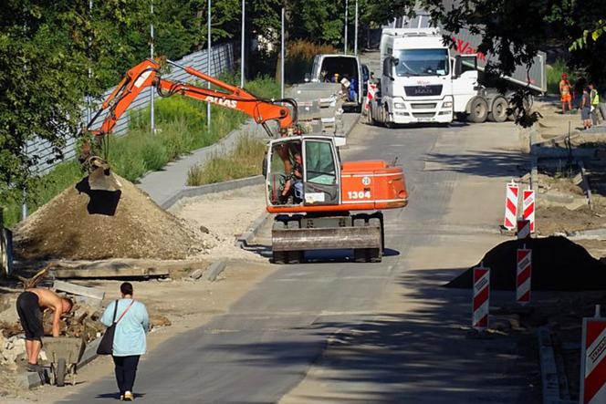 Radom: Trwa budowa ulicy Szydłowieckiej. Jak postępują prace? [ZDJĘCIA] 