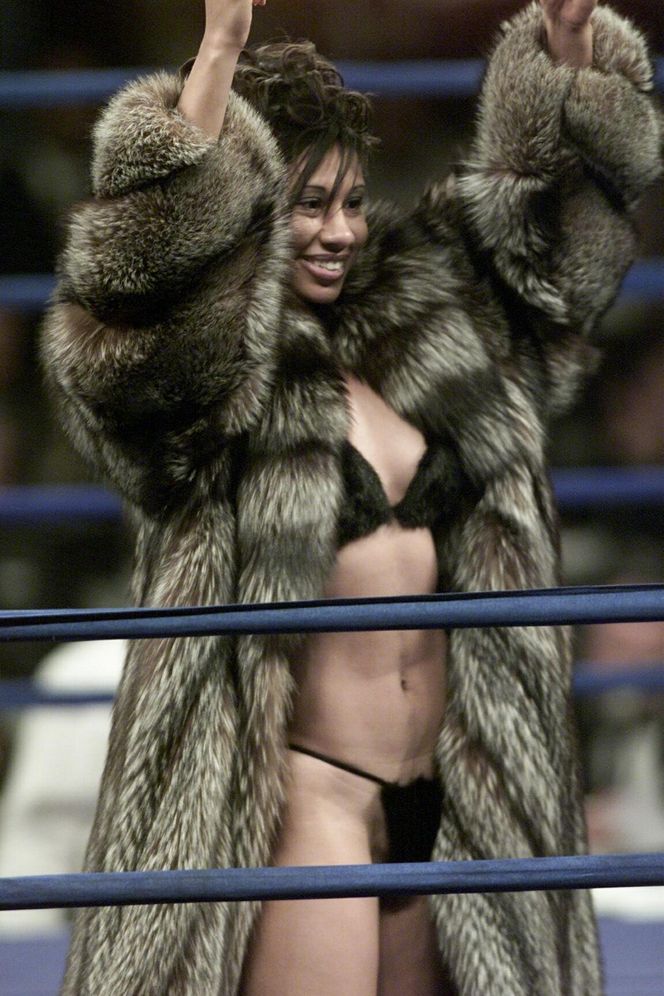 Tak wyglądały ring girls, które 25 lat temu pracowały na gali Gołota - Tyson