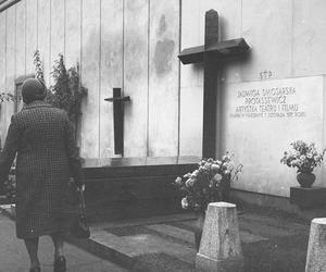 Wszystkich Świętych w PRL. Tak wyglądał przed laty Cmentarz Powązkowski w Warszawie