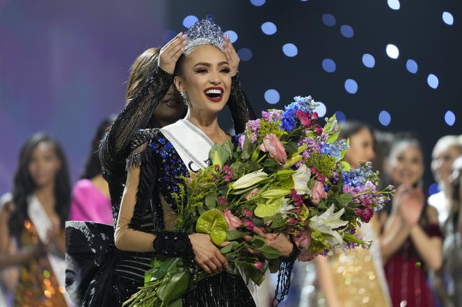 Miss Universe wybrana, to prawdziwa piękność. W tle skandal z rosyjską reprezentantką!