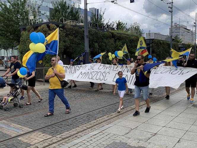 Marsz Autonomii Śląska przeszedł ulicami Katowic. "Hajmatu nie oddomy"