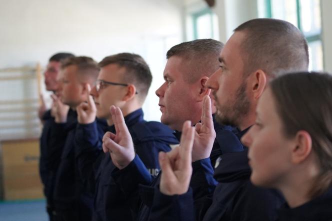 Ślubowanie nowych policjantów w Olsztynie [ZDJĘCIA]