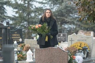 Pierwsza miłość, odcinek 3578. Emilka (Anna Ilczuk), Bartek (Rafał Kwietniewski), Alicja (Magdalena Szczepanek)