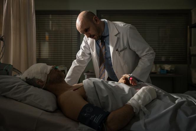 Diagnoza 4 sezon, odc. 10. Jan Artman (Adam Woronowicz), Michał Wolski (Maciej Zakościelny)