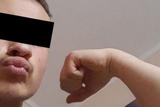 Wnuczek znęcał się nad babcią.