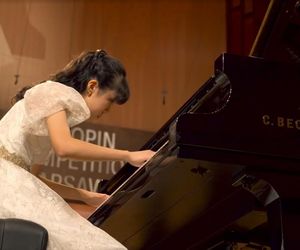 XIX Międzynarodowy Konkurs Pianistyczny im. Fryderyka Chopina. Stroje uczestników wywołały burzę