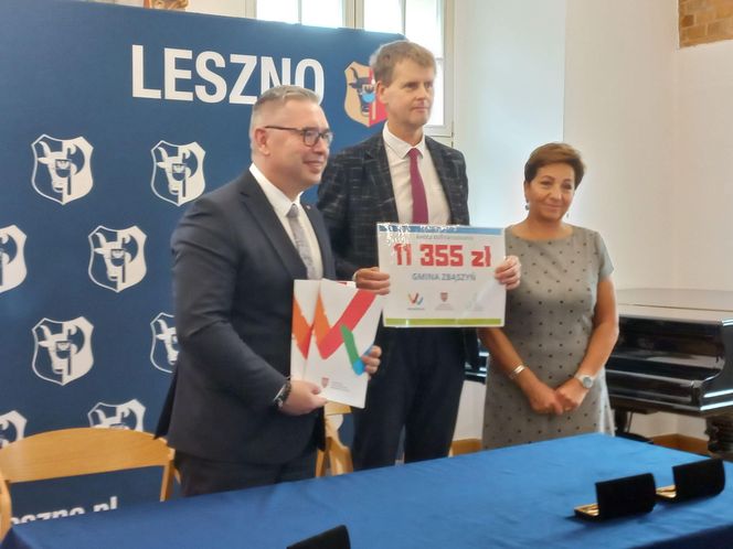 W Lesznie podpisano umowy o przyznaniu dofinansowań z programu „Wielkopolska Przyjazna Zwierzętom”