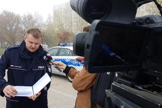 Rozbłyśnij rozsądkiem - załóż odblask - akcja policji w powiecie toruńskim