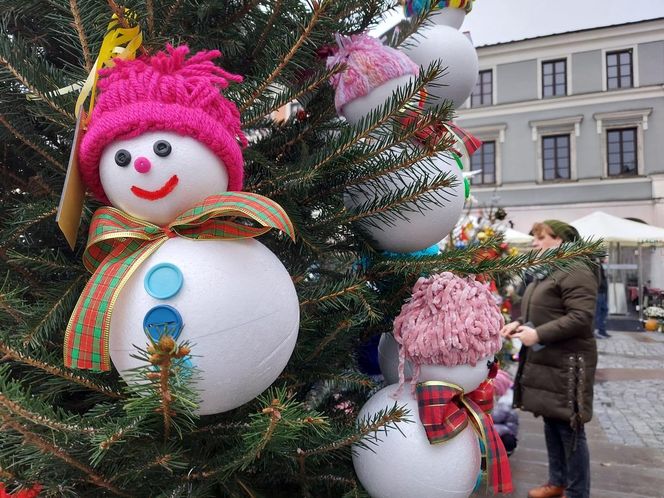  Zamojskie przedszkola i szkoły dekorowały choinki