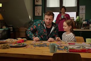 	M jak miłość odc. 1816. Natalka (Dominika Suchecka), Bartek (Arkadiusz Smoleński), Hania (Wiktoria Basik)