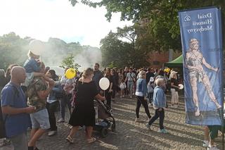 Tłumy na Starym Mieście w Olsztynie. Mieszkańcy świętowali 25-lecie samorządu Warmii i Mazur [ZDJĘCIA]