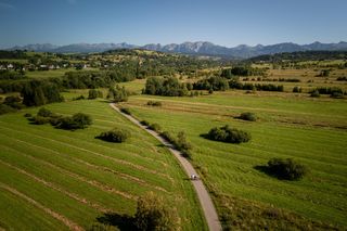 Najpiękniejsza trasa rowerowa w Polsce idealna na rodzinną wycieczkę. Leży w Małopolsce i na Słowacji