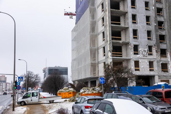 Wznowiona budowa budynku wielorodzinnego przy al. Krakowskiej 281 w Warszawie