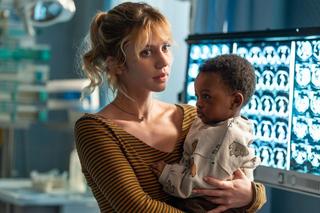 Na dobre i na złe odc. 913: Gloria (Aleksandra Grabowska), Mojżesz (Rita Shalanyuy)