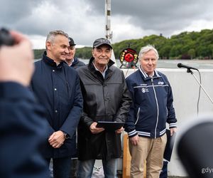 Tablica upamiętniająca Bohdana Sienkiewicza na Alei Żeglarzy w Gdyni