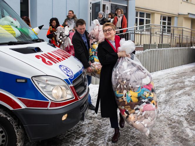Ponad dwa tysiące pluszaków trafiło do karetek pogotowia! [ZDJĘCIA]