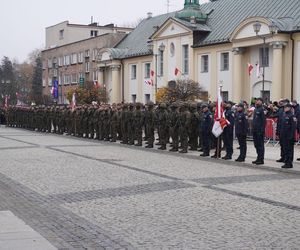 Tak białostoczanie uczcili Narodowe Święto Niepodległości 2024 w Białymstoku [ZDJĘCIA]