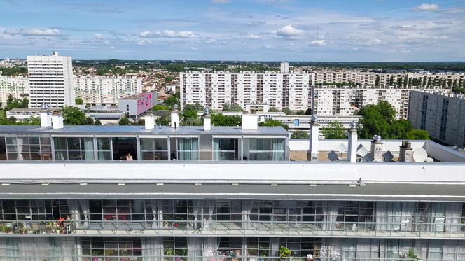 Grand Parc w Bordeaux, blok z nowymi mieszkaniami na dachu