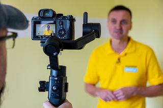 Jak poprawnie przygotować ściany do malowania? Mamy już zdjęcia z planu kolejnego odcinka! WIDEO Murator Remontuje
