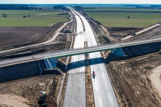 Kluczowa inwestycja drogowa na Podlasiu rośnie w oczach! Budowle na S19 oddane