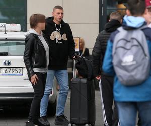 Reprezentacja Polski w piłce nożnej rozpoczyna zgrupowanie, piłkarze przylecieli do Polski.