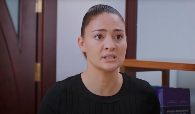 Melis awanturuje się z Feraye, a później podejrzewa, że Zeynep jest w ciąży z Cihanem.