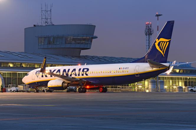Znowu można latać do Anglii i Irlandii. Ryanair uruchomił połączenia z Łodzi do Wielkiej Brytanii