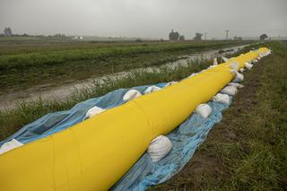 Ocalony wał na rzece Czarna Woda w Rogowie Sobóckim